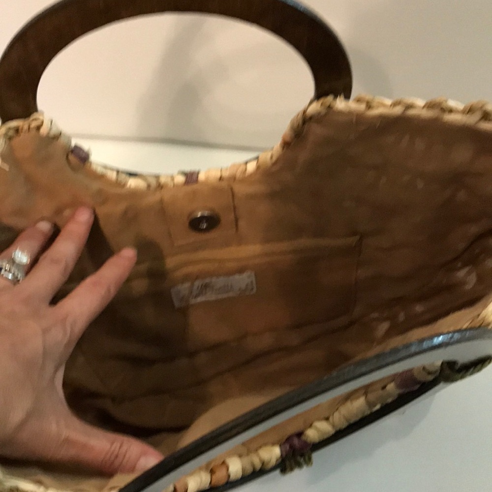 🚫SOLD🚫 Straw Neutral Woven Bag - Picture 3 of 6